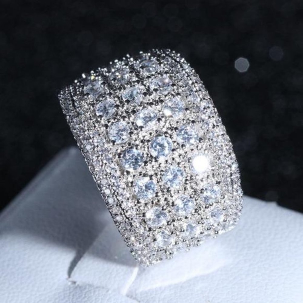 NEW SILVER ROUND DIAMOND PAVE WIDE BAND RING, CUTE RING, SHINY RING. - Picture 6 of 10